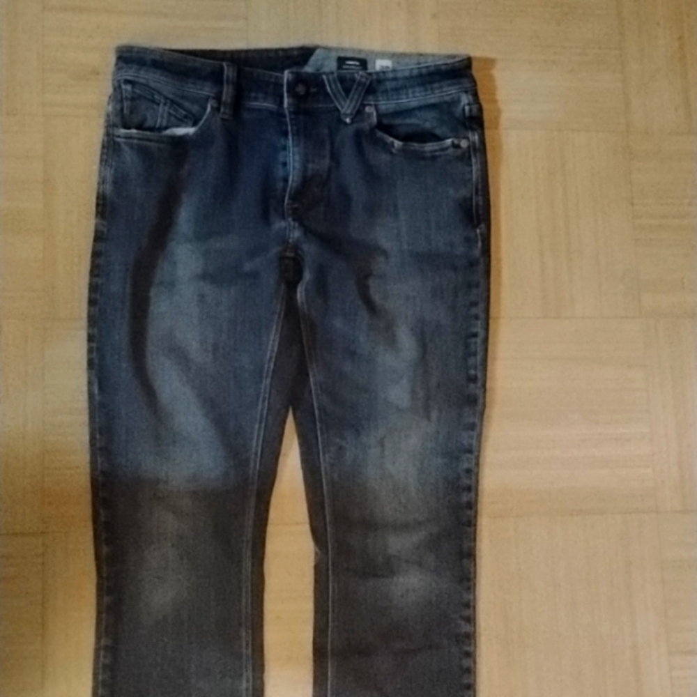 Volcom mens Blue jeans size 32